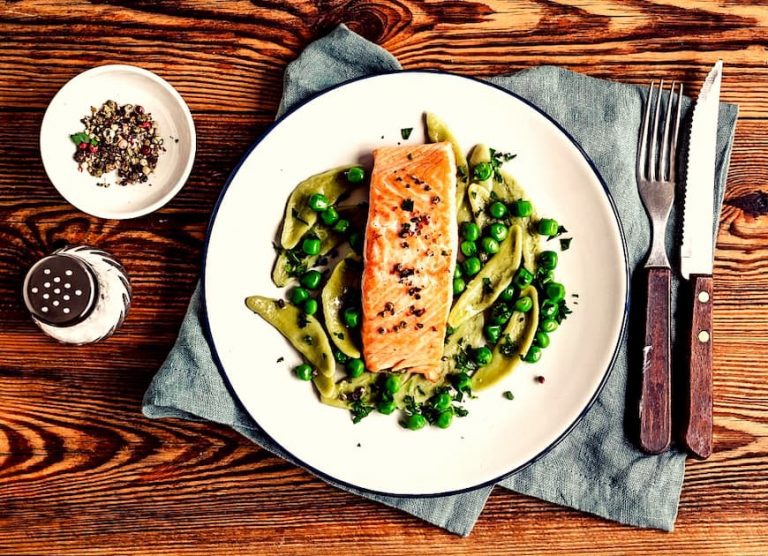 Quick & Easy Guide to How to Grill Salmon in the Oven